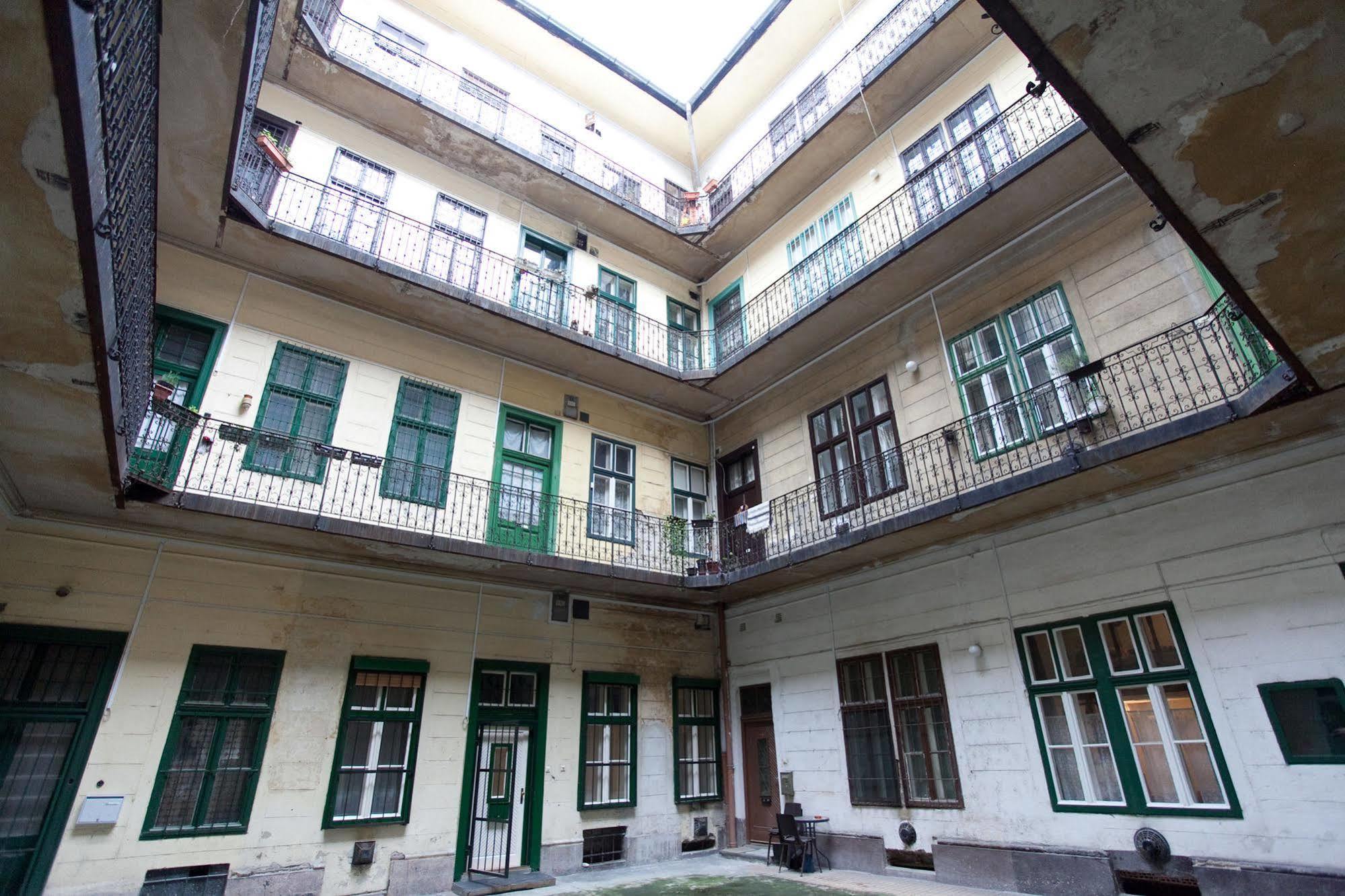Budapest Easy Flat Opera Экстерьер фото